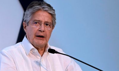 Presidente de Ecuador se da por notificado de juicio político en Congreso