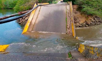 Reportan colapso de puente en Carenero que comunica a Higuerote con Chirimena