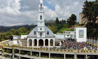 Arraial en Santuario de Fátima: Multitudinaria Celebración Religiosa y Cultural"