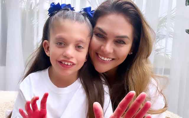 Veruzhka Ramírez lidera la campaña "Stop Bullying" para promover el respeto a los niños.