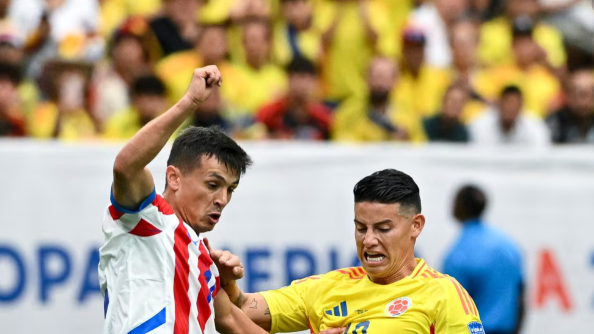 Colombia debuta con victoria al vencer a Paraguay 2-1