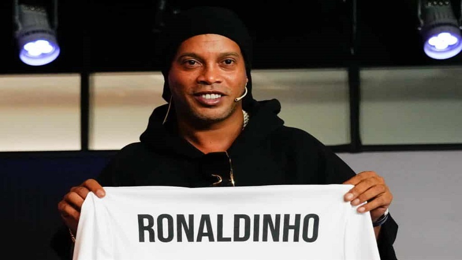 Ronaldinho Gaúcho ya está en Venezuela para la Liga Monumental