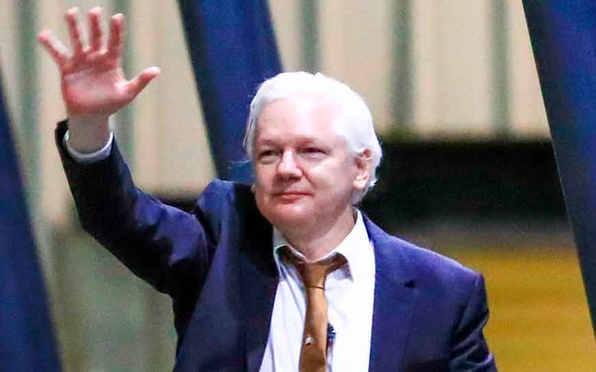 "Edward Snowden celebra la liberación de Julian Assange en su cuenta de X."