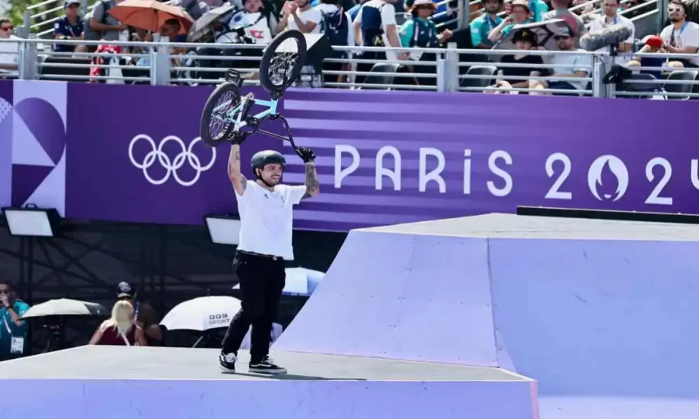 José Torres gana oro en BMX estilo libre en el medallero de París