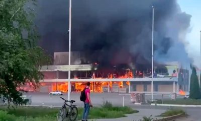 Centro Comercial Galáktica en Donetsk tras el ataque con misiles.