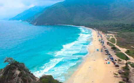 Cuyagua, el paraíso de los surfistas y amantes de la naturaleza.