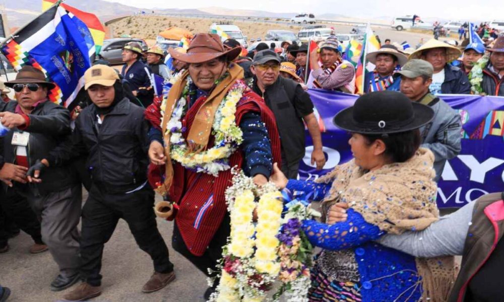 Evo Morales lidera marcha hacia La Paz en exigencia de su candidatura