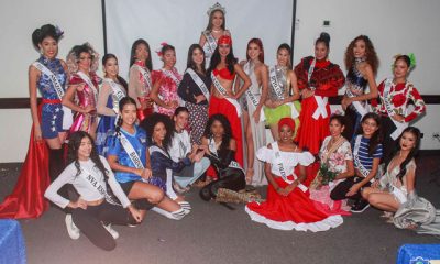 Candidatas de Miss Teen Turismo Venezuela deslumbrando con su talento durante el Talent Show.