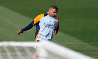 Kylian Mbappé, convocado antes de lo previsto tras su lesión