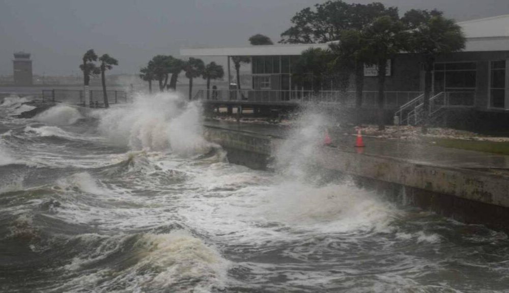 Las muertes por el huracán Milton en Florida aumentan a diez