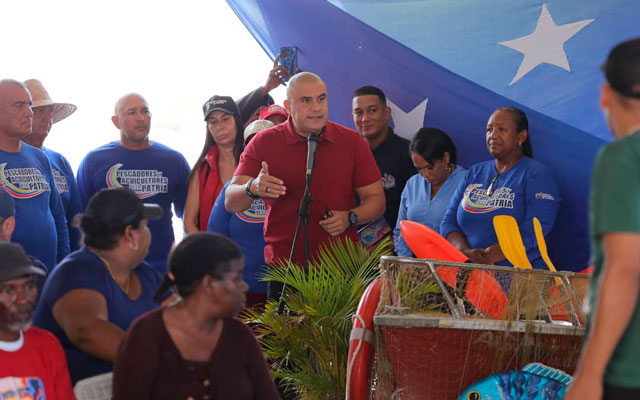 Pescadores y acuicultores de Miranda durante la asamblea en Higuerote, buscando impulsar el desarrollo sostenible.