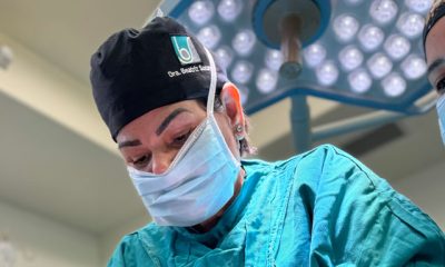 La Doctora Beatriz Socorro, reconocida Cirujano Plástico y Reconstructivo con más de 33 años de experiencia en la especialidad