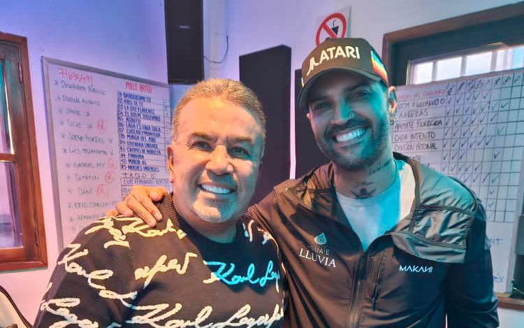 Luis Fernando Borjas y Douglas Ascanio durante la presentación de "Enamórame de Ti".