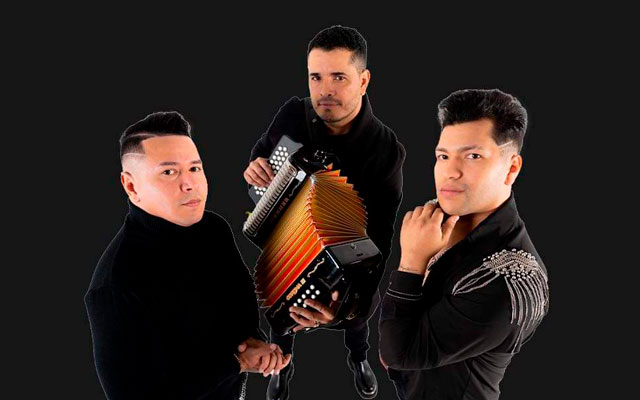 Los Inquietos del Vallenato y Proyecto A juntos en su presentación con Cobi Music, listos para llevar la música vallenata al siguiente nivel.