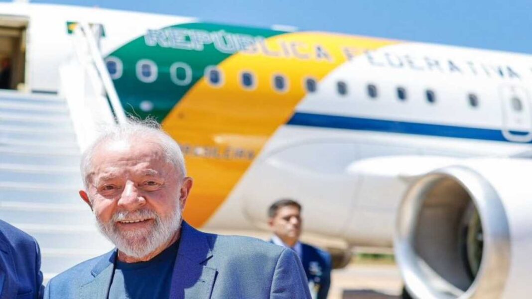 Lula da Silva regresa a Brasil tras problema técnico