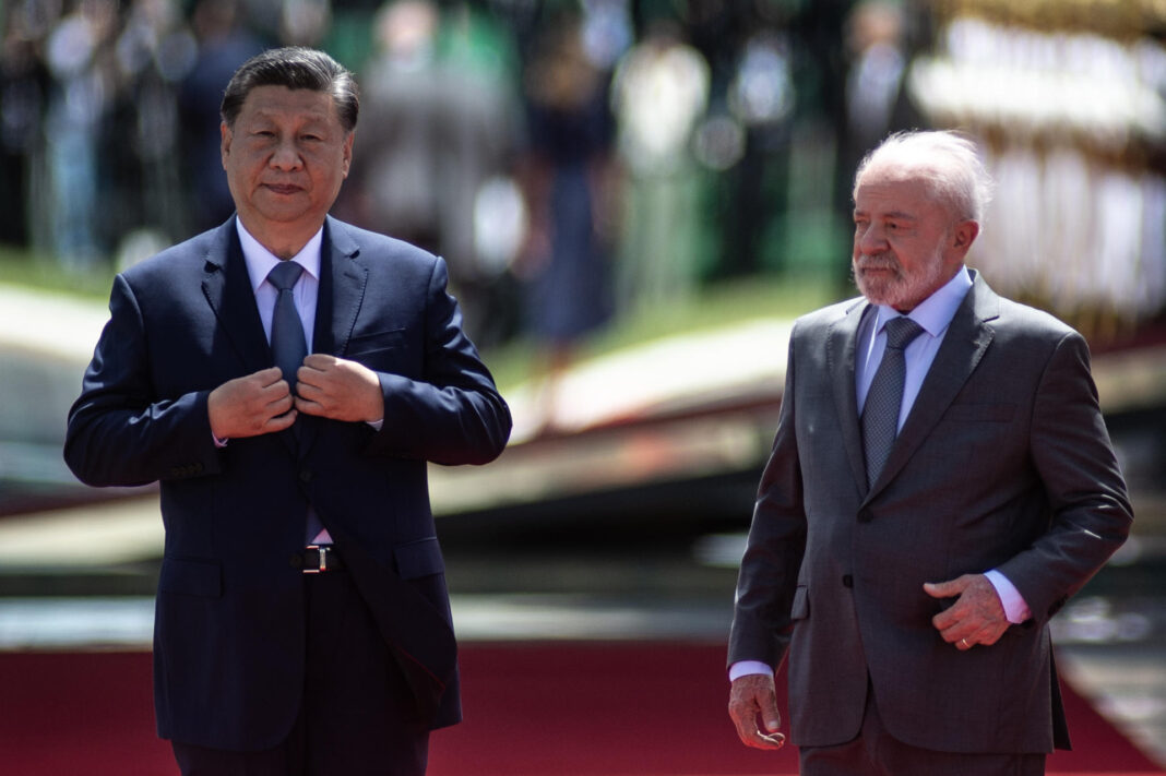 Lula da Silva recibe a Xi Jinping con honores de Estado