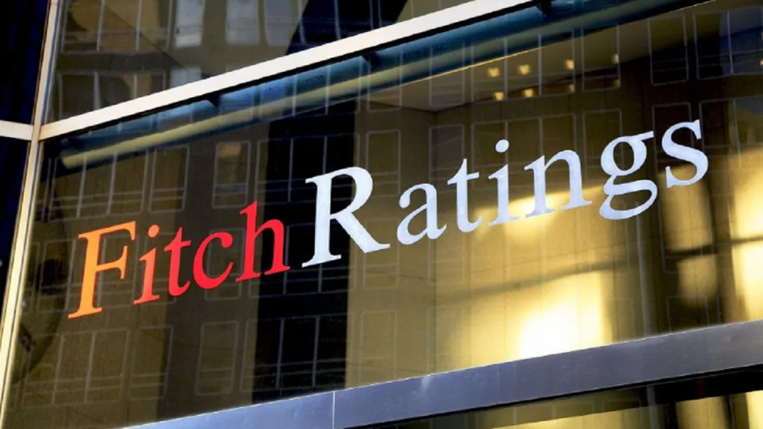 Fitch mejora la calificación crediticia de Argentina