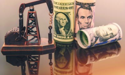 El petróleo Brent cierra la semana en 71,04 dólares