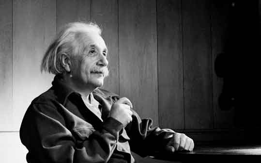 Albert Einstein: Del rechazo escolar a ícono de la ciencia moderna