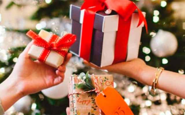 Transforma tu intercambio de regalos con estas dos ideas creativas