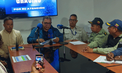 El alcalde José “Chonchón” Morales junto a los funcionarios municipales presenta el informe de seguridad.