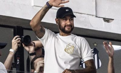 Neymar regresa al Santos 12 años después de su partida