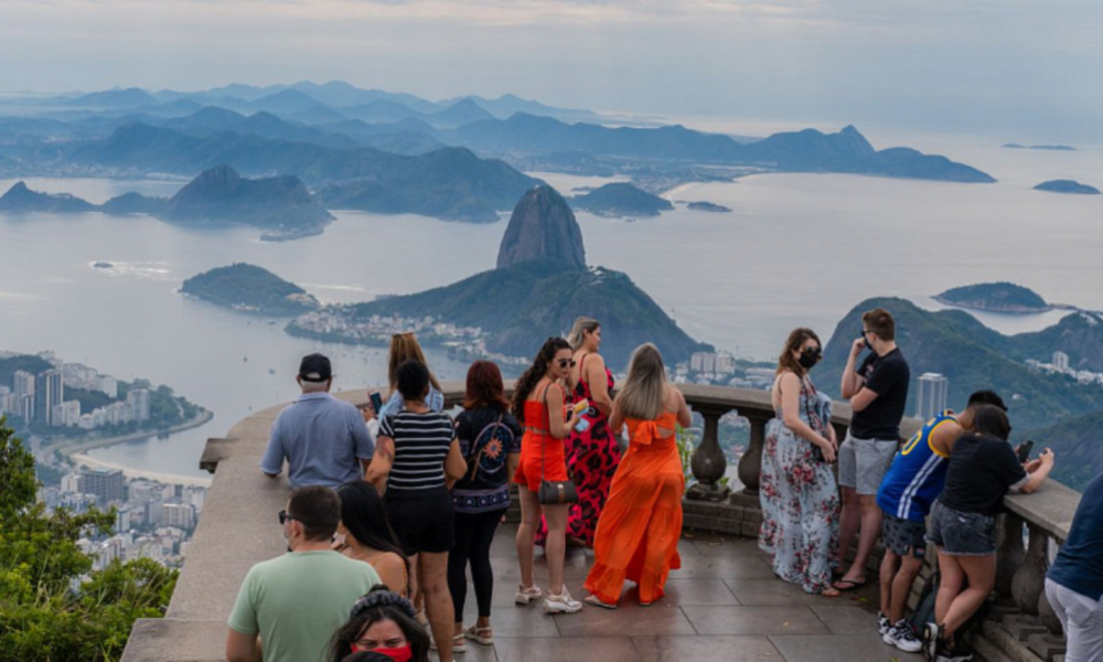 Brasil alcanza récord histórico de 6 millones de turistas en 2024