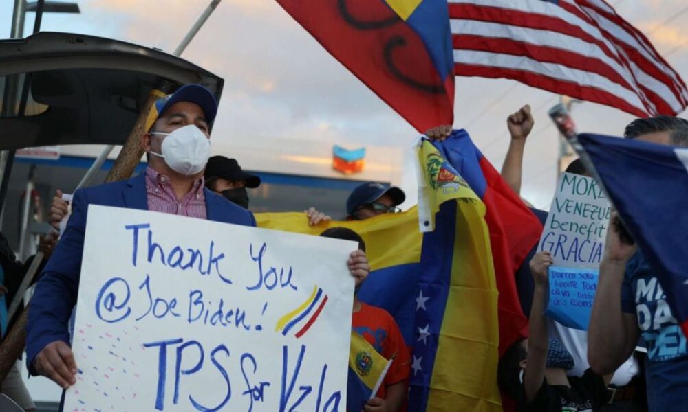 Estados Unidos extiende el TPS para venezolanos por 18 meses