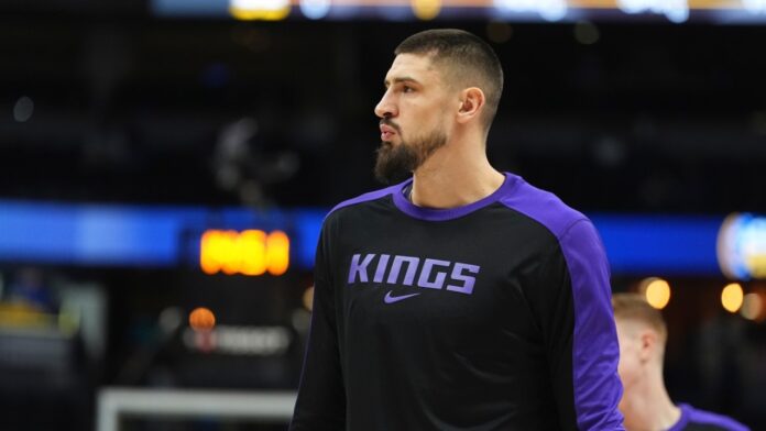 Los Lakers refuerzan su juego interior con el fichaje de Alex Len