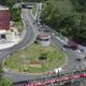 Vista panorámica de Los Teques, donde la naturaleza y la urbanidad se entrelazan armoniosamente.