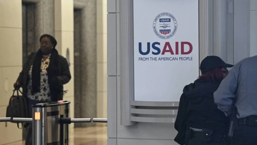 Trump acusa a medios de recibir fondos desviados de USAID